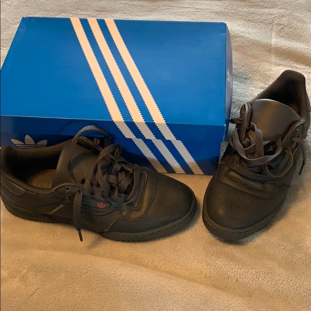 Men’s Yeezy Powerphase